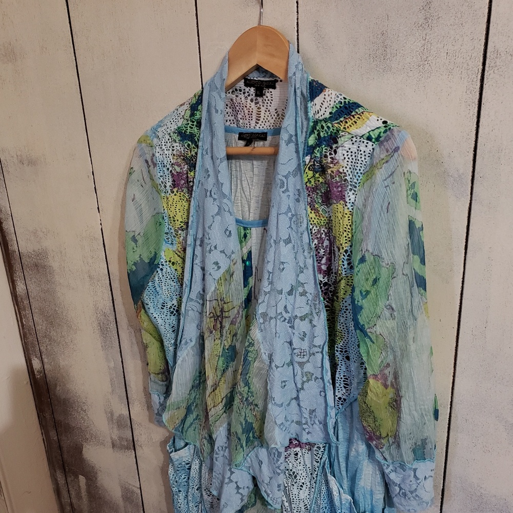 Alberto Makali set. Tank and cardigan. Like new.